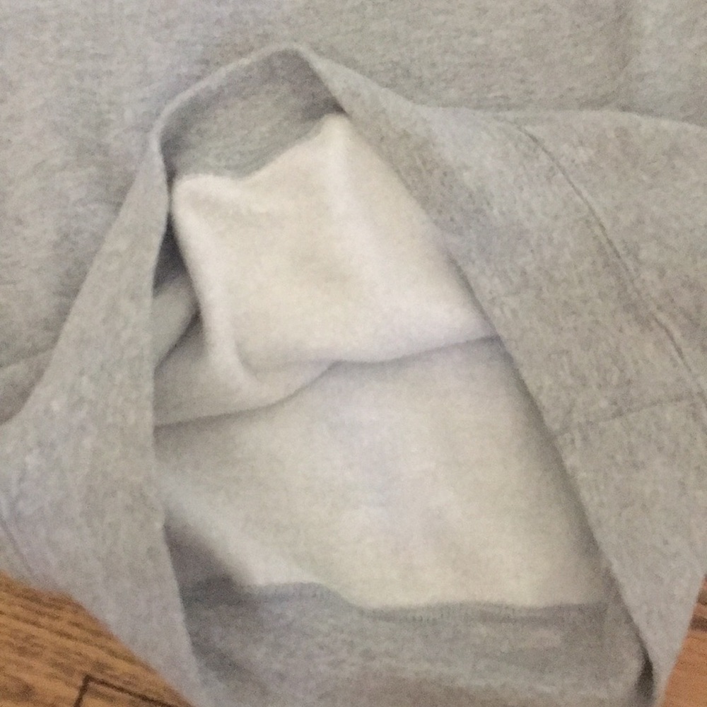 Pullover - Picture 3 of 3